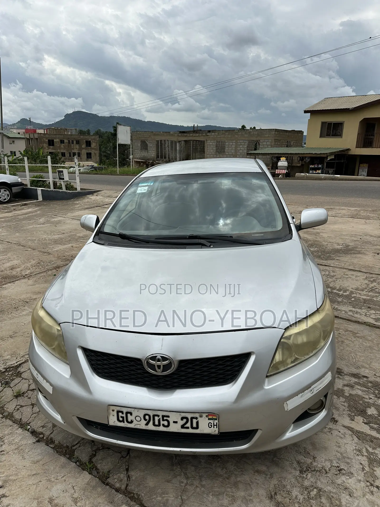 Toyota Corolla LE 4dr Sedan (1.8L 4cyl 4A) 2010 Silver
