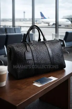 Large-Capacity Black Leather Duffel Bag