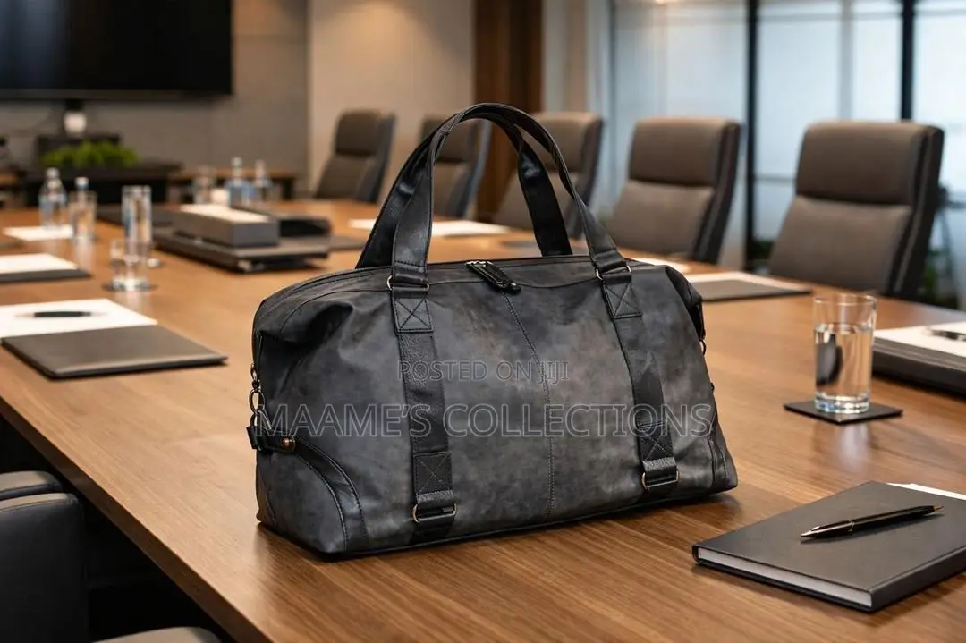Large-Capacity Black Leather Duffel Bag