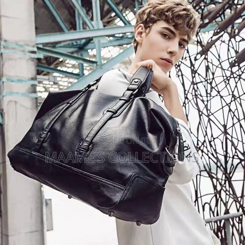 Large-Capacity Black Leather Duffel Bag
