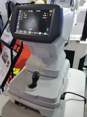Auto Refractometer