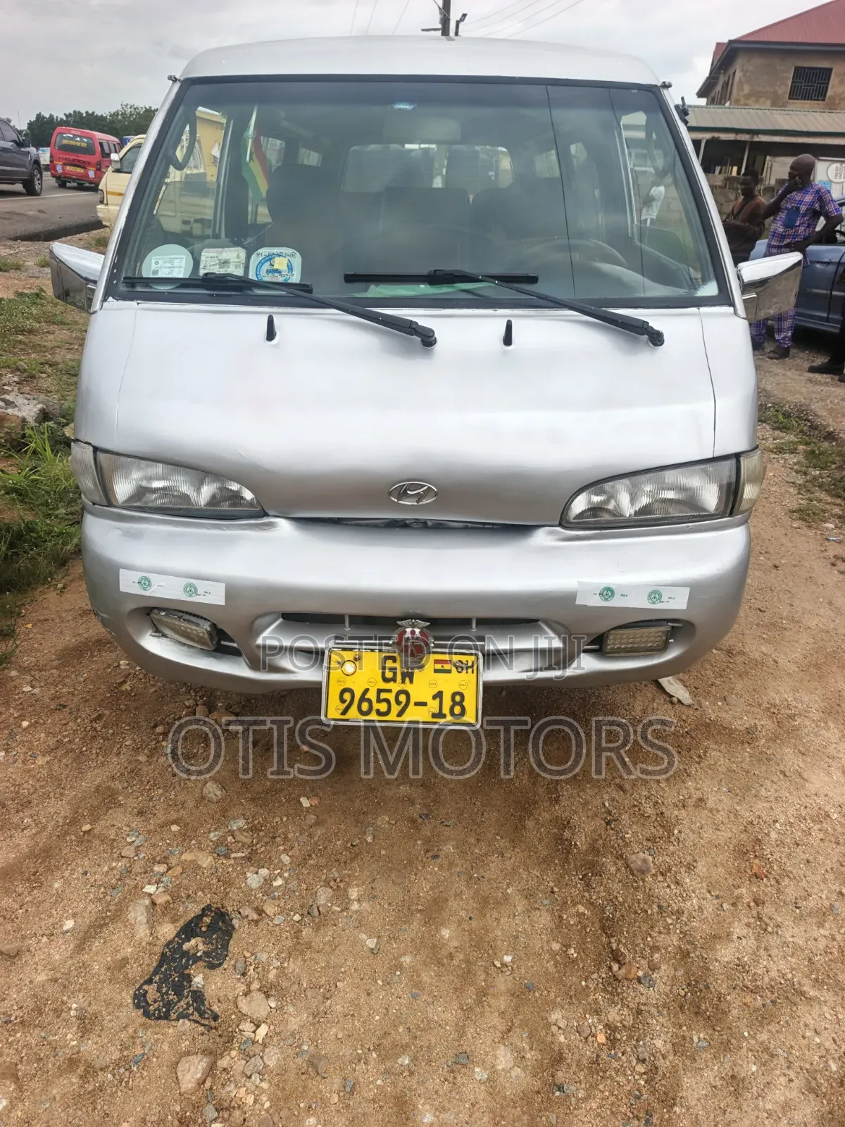 Hyundai H200 2005 Silver