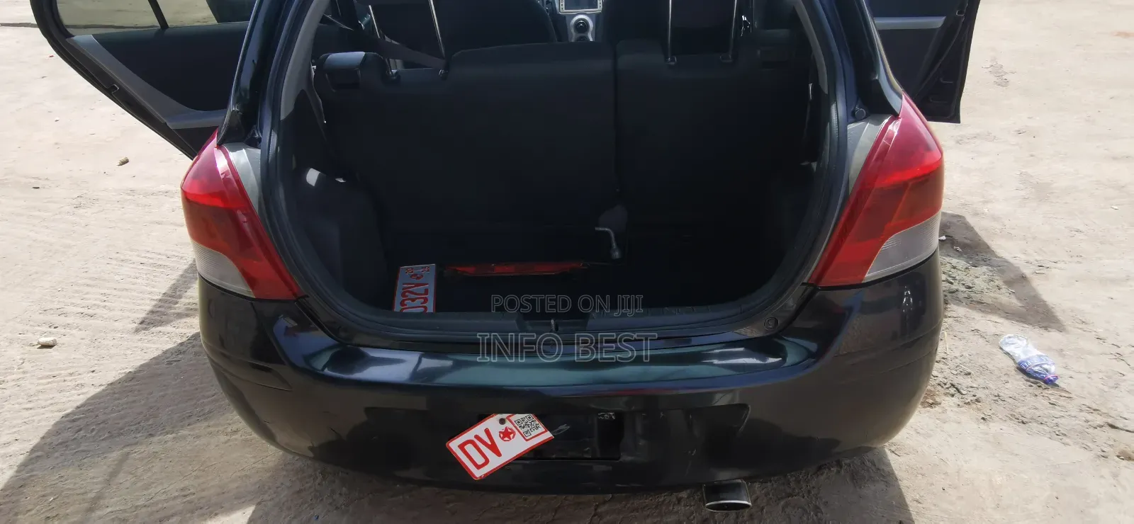 Toyota Vitz 1.3 FWD 5dr 2009 Black