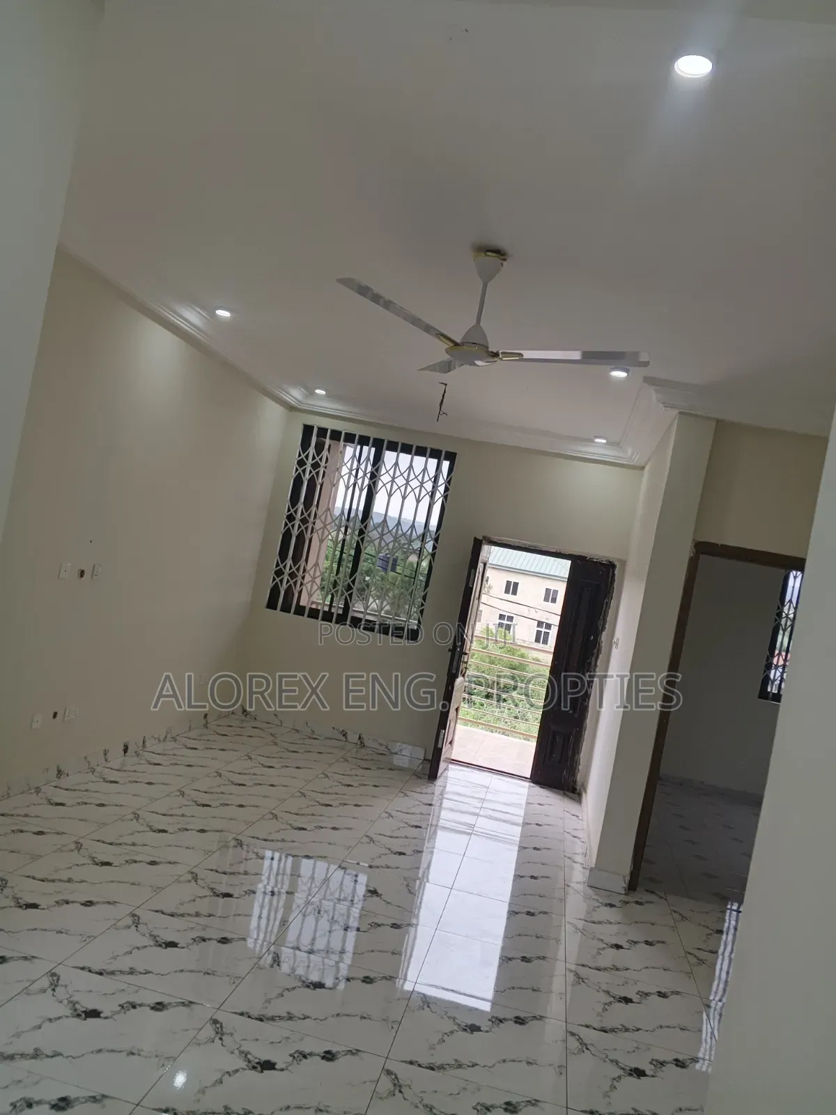 2bdrm Apartment in Adenta Amrahia, Frafraha for rent