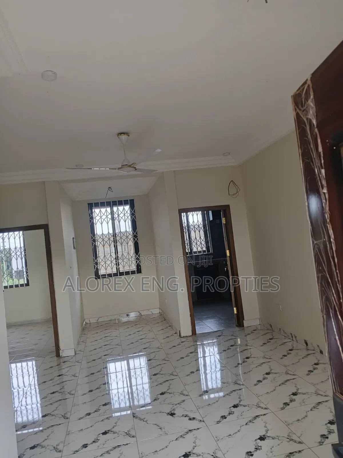 2bdrm Apartment in Adenta Amrahia, Frafraha for rent