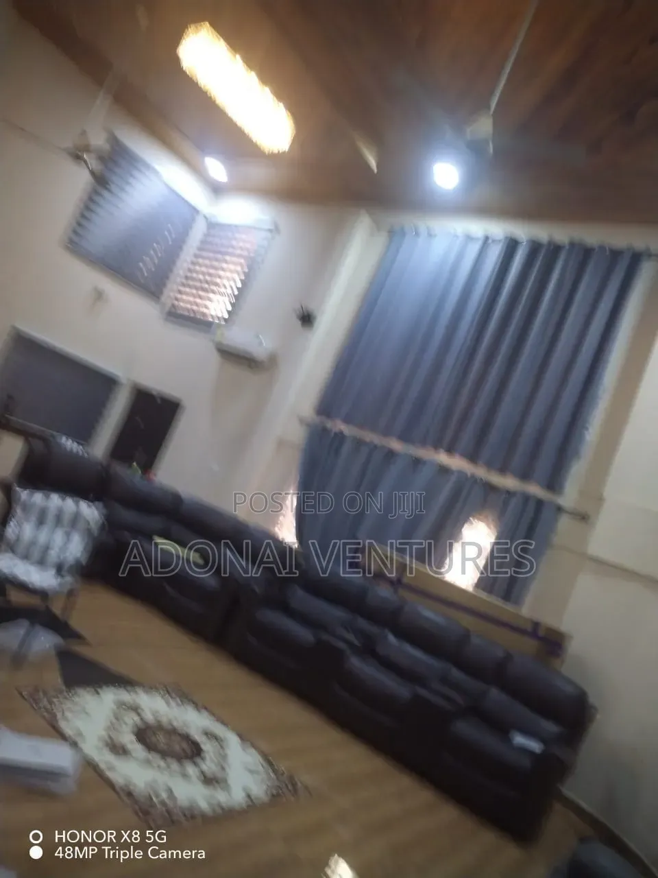 7bdrm House in Tech Anwomaso, Kumasi Metropolitan for sale