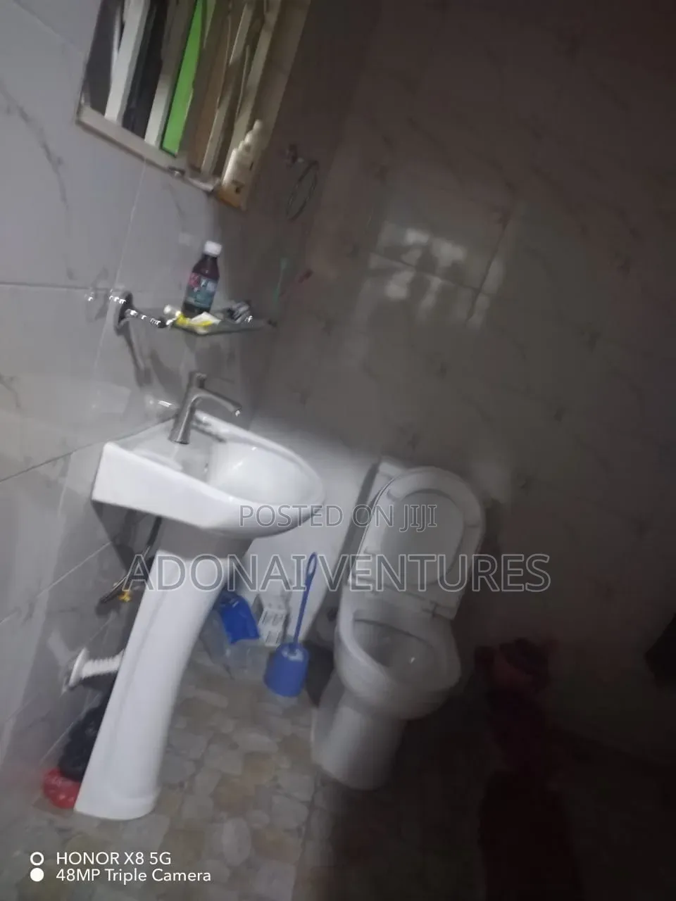10bdrm House in Tech Anwomaso, Kumasi Metropolitan for sale
