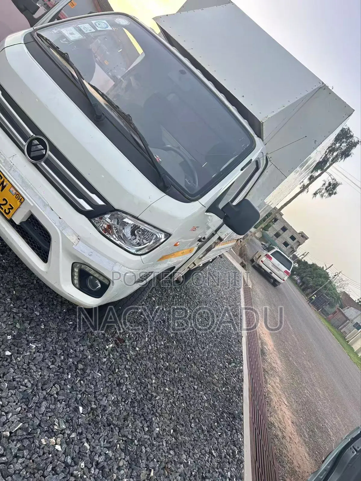 2023 White Box Truck Van