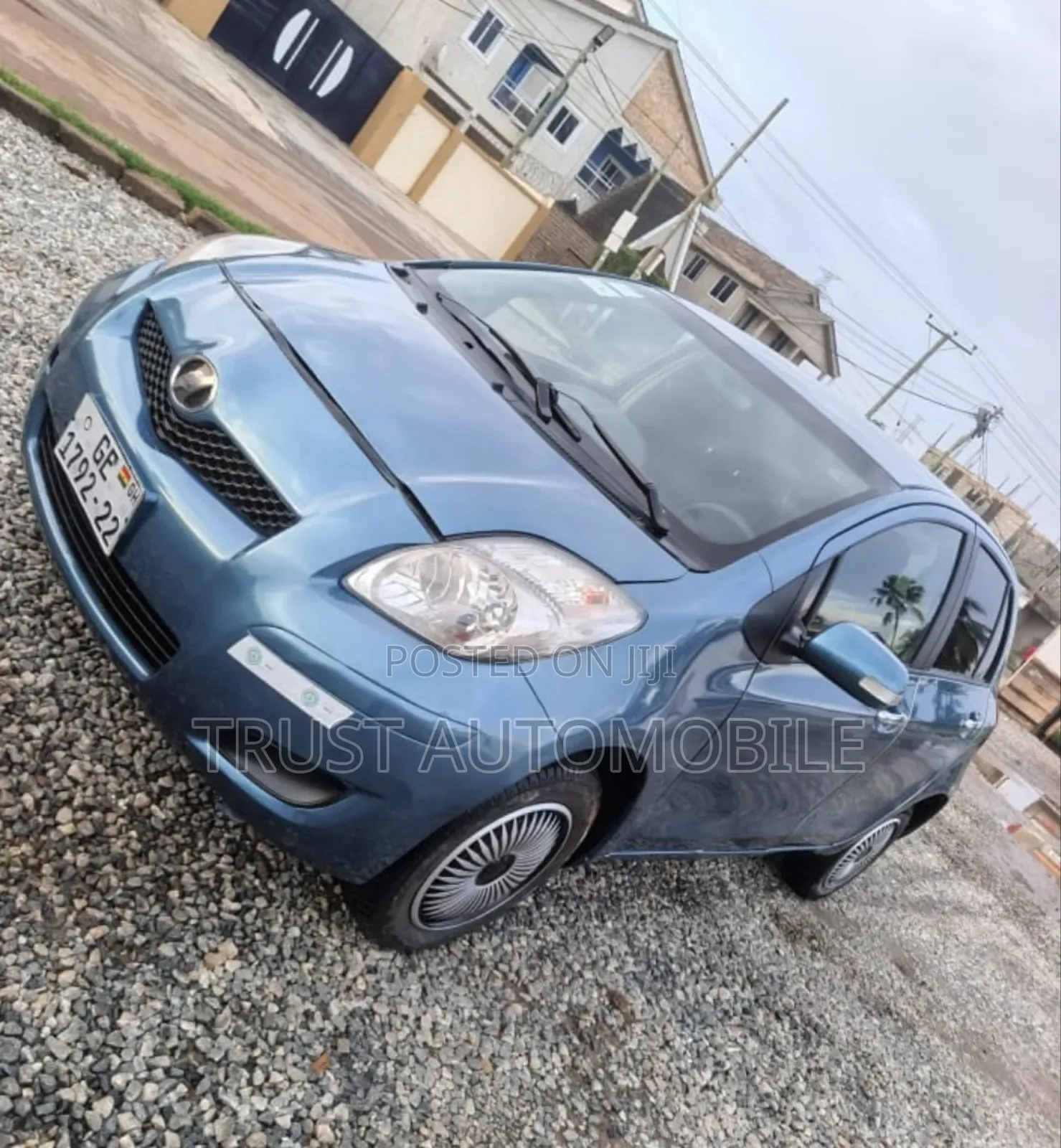 Toyota Vitz 1.3 FWD 5dr 2010 Blue