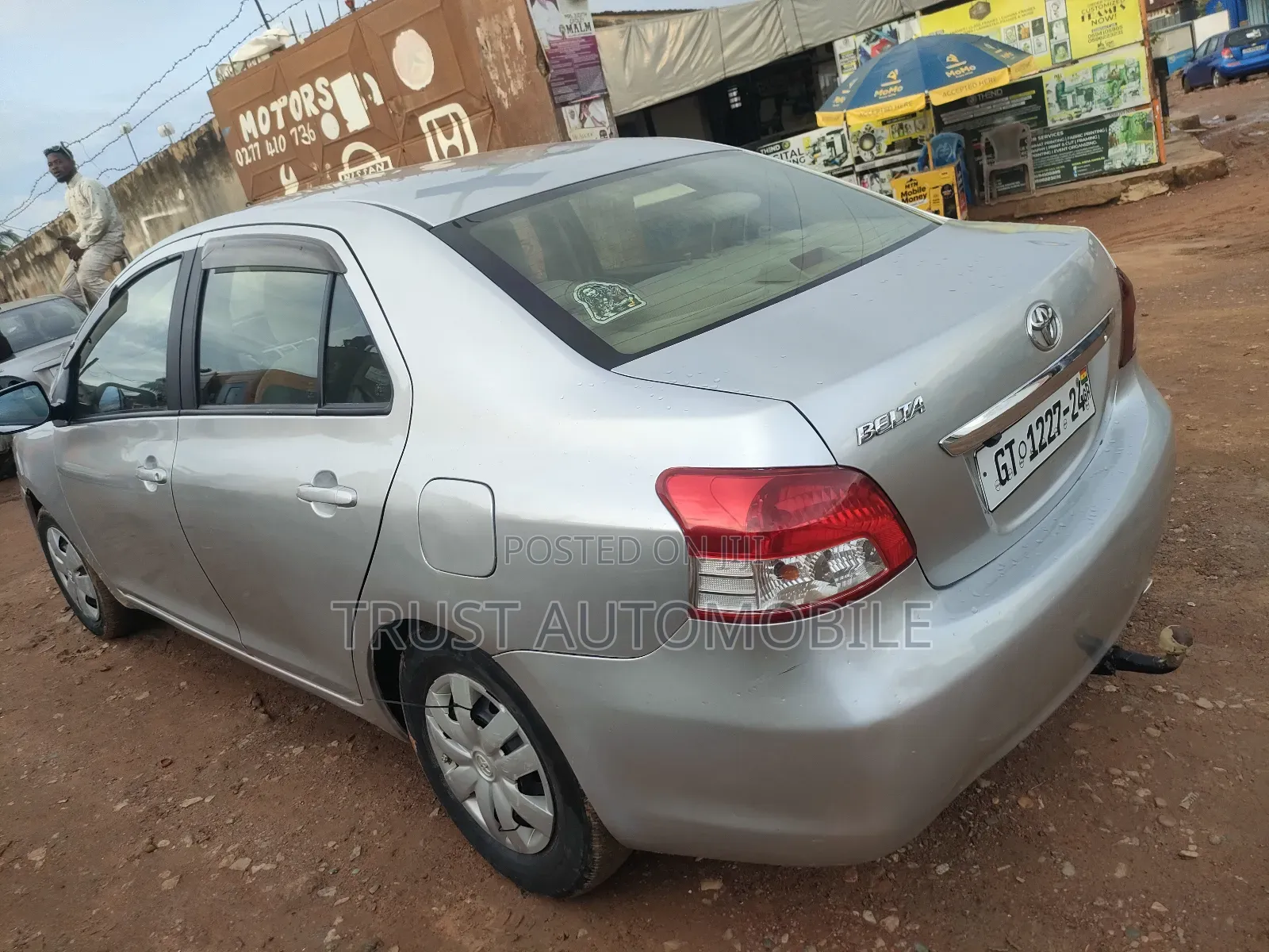 Toyota Belta 2010 Silver