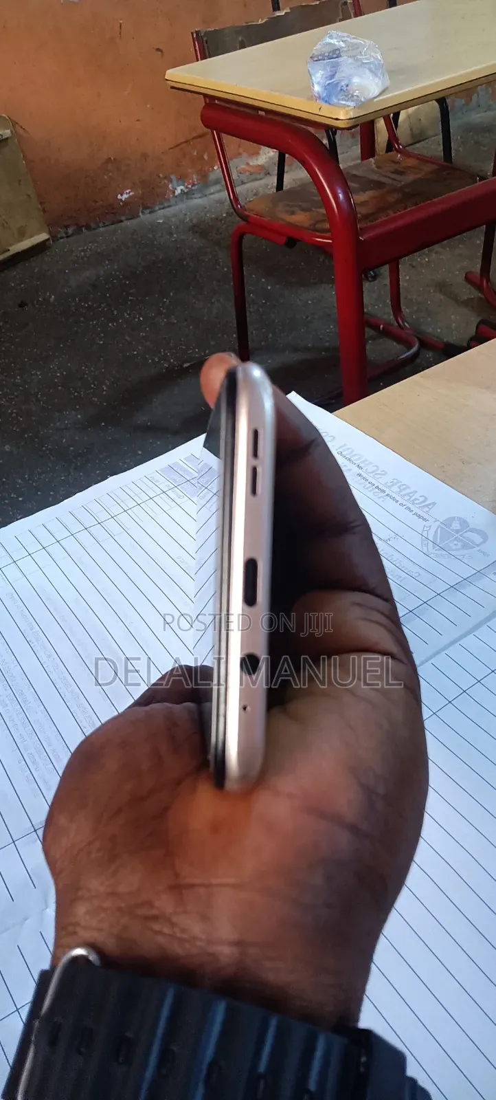 Infinix Hot 12 play 64 GB Gold