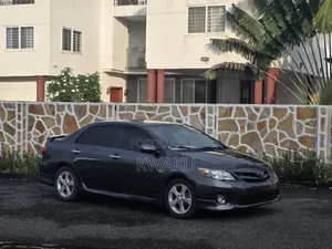 Toyota Corolla 2013 Gray