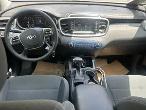 Kia Sorento 2019 White