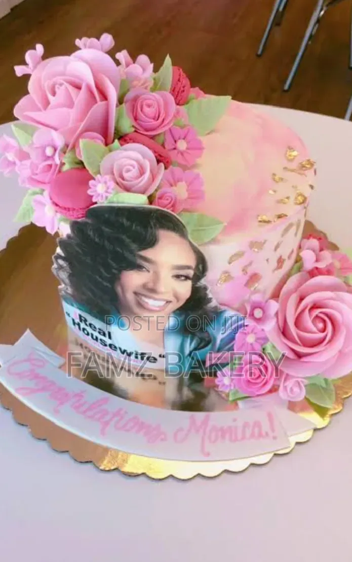 Character and Photo Themed Cakes