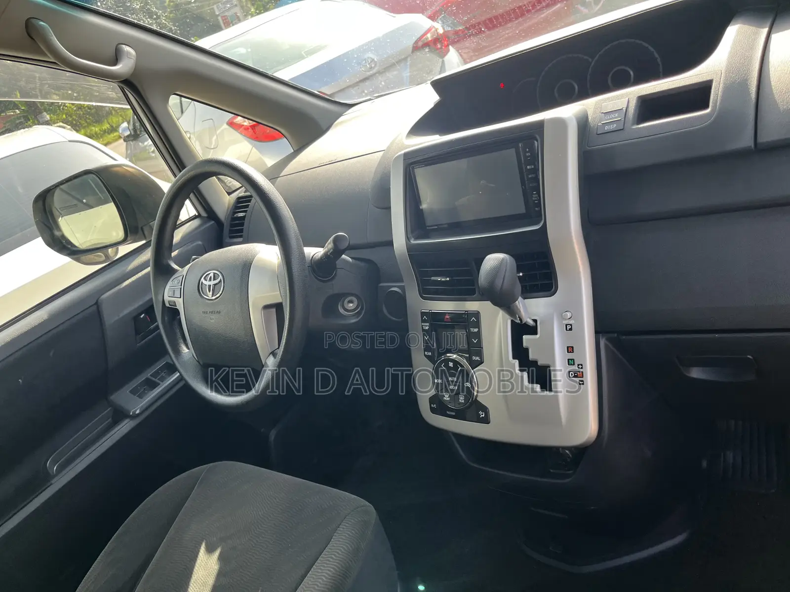 Toyota Voxy 2012 White