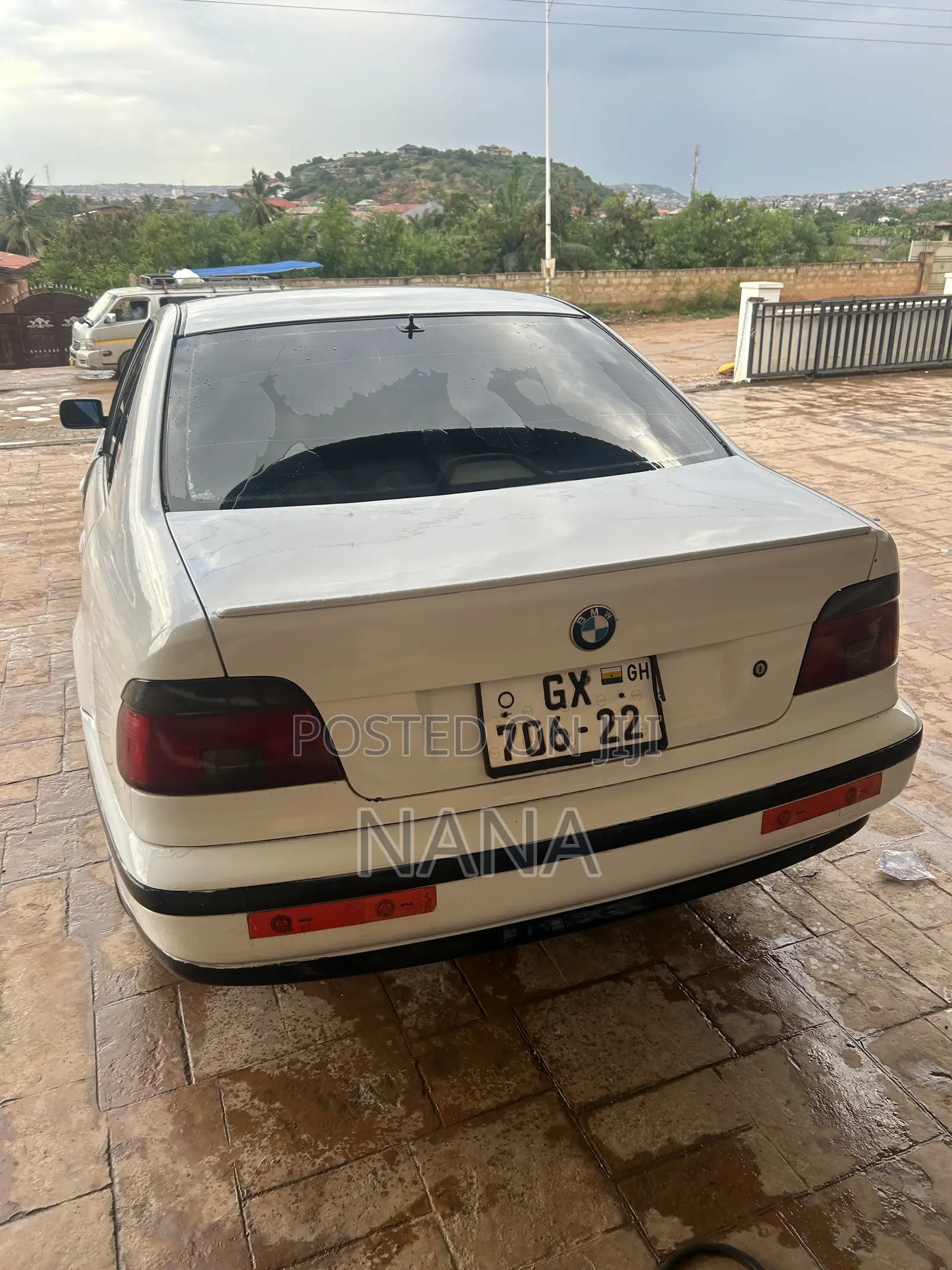 BMW 523i 2001 White