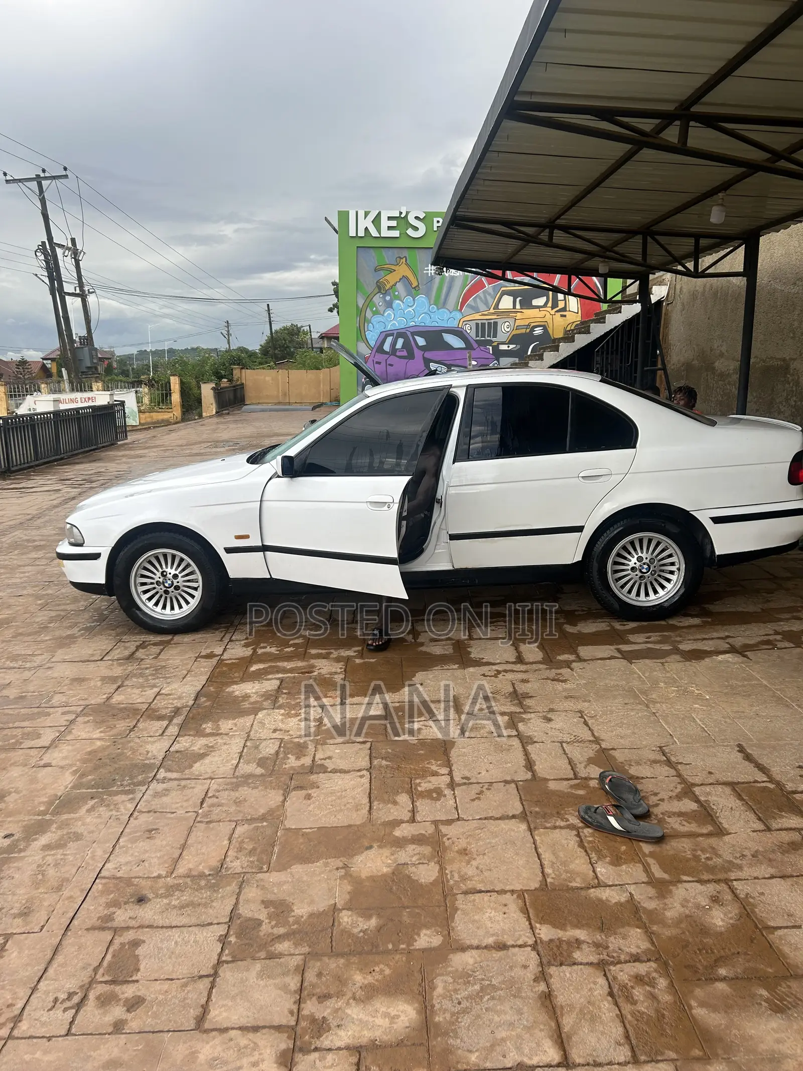 BMW 523i 2001 White