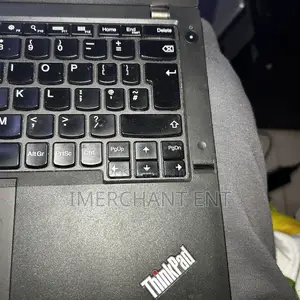 Laptop Lenovo ThinkPad X240 4GB Intel Core i5 HDD 500GB