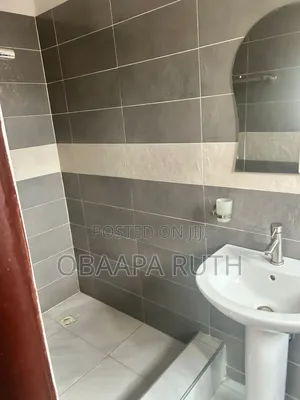 3bdrm House in Oyarifa Mall for rent