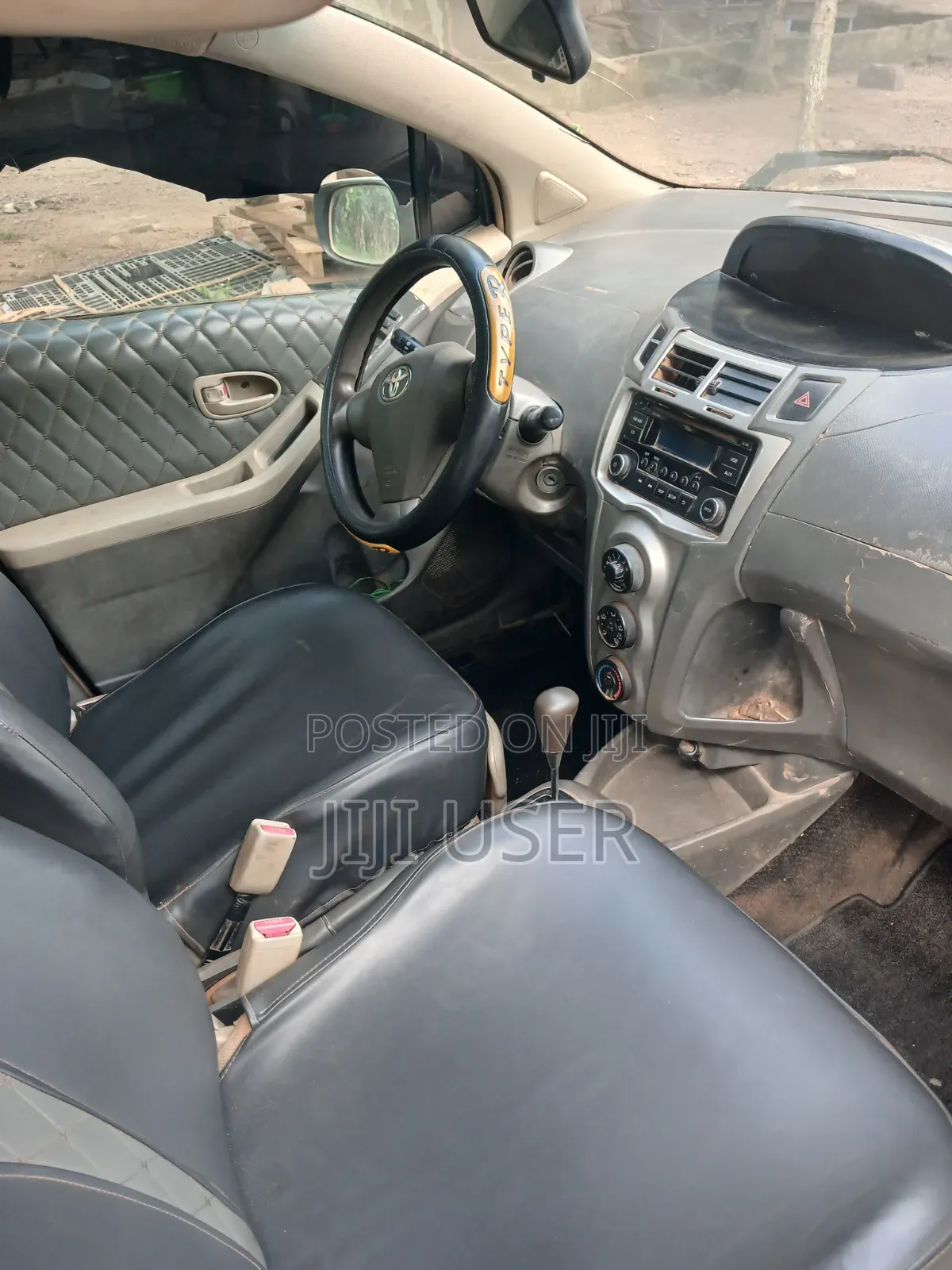 Toyota Vitz 2010 Green