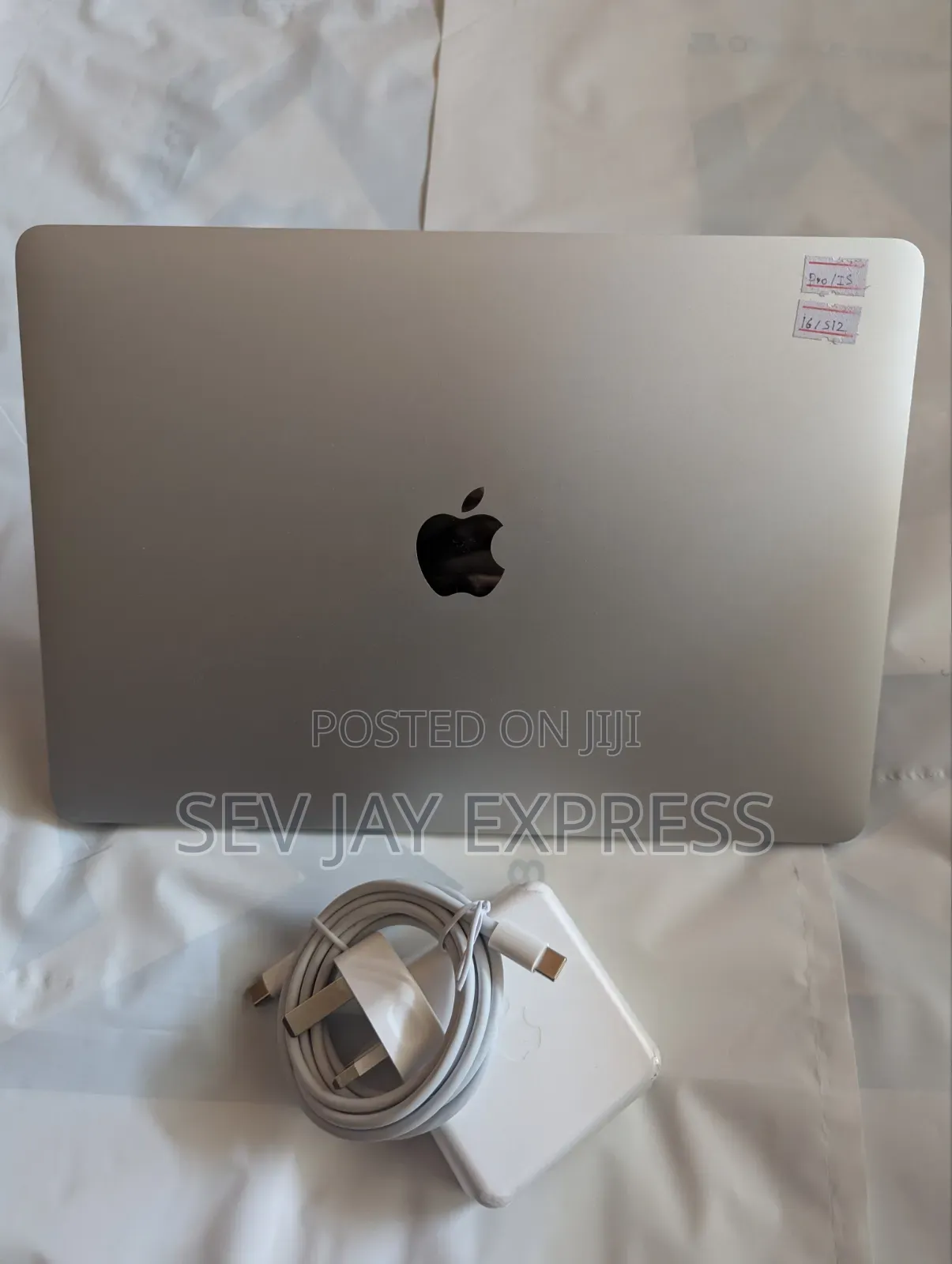 Laptop Apple MacBook Pro 2020 16GB Intel Core i5 SSD 512GB