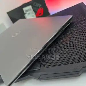 Laptop Dell Precision 5570 16GB Intel Core i7 SSD 512GB