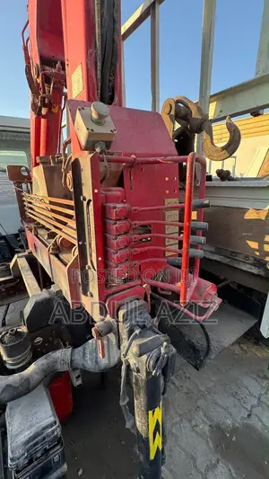 Crane Hiab 2.5-Ton Foreign Used