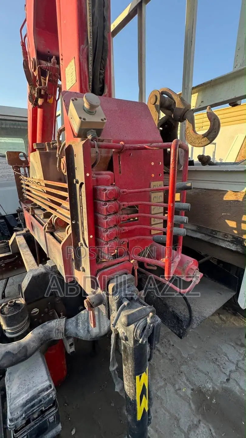 Crane Hiab 2.5-Ton Foreign Used