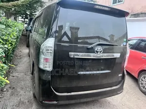 Toyota Voxy 2012 Black