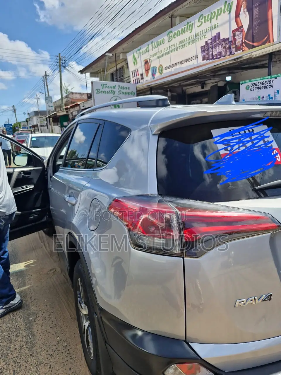 Toyota RAV4 Adventure 4dr SUV AWD (2.5L 4cyl 6A) 2018 Silver