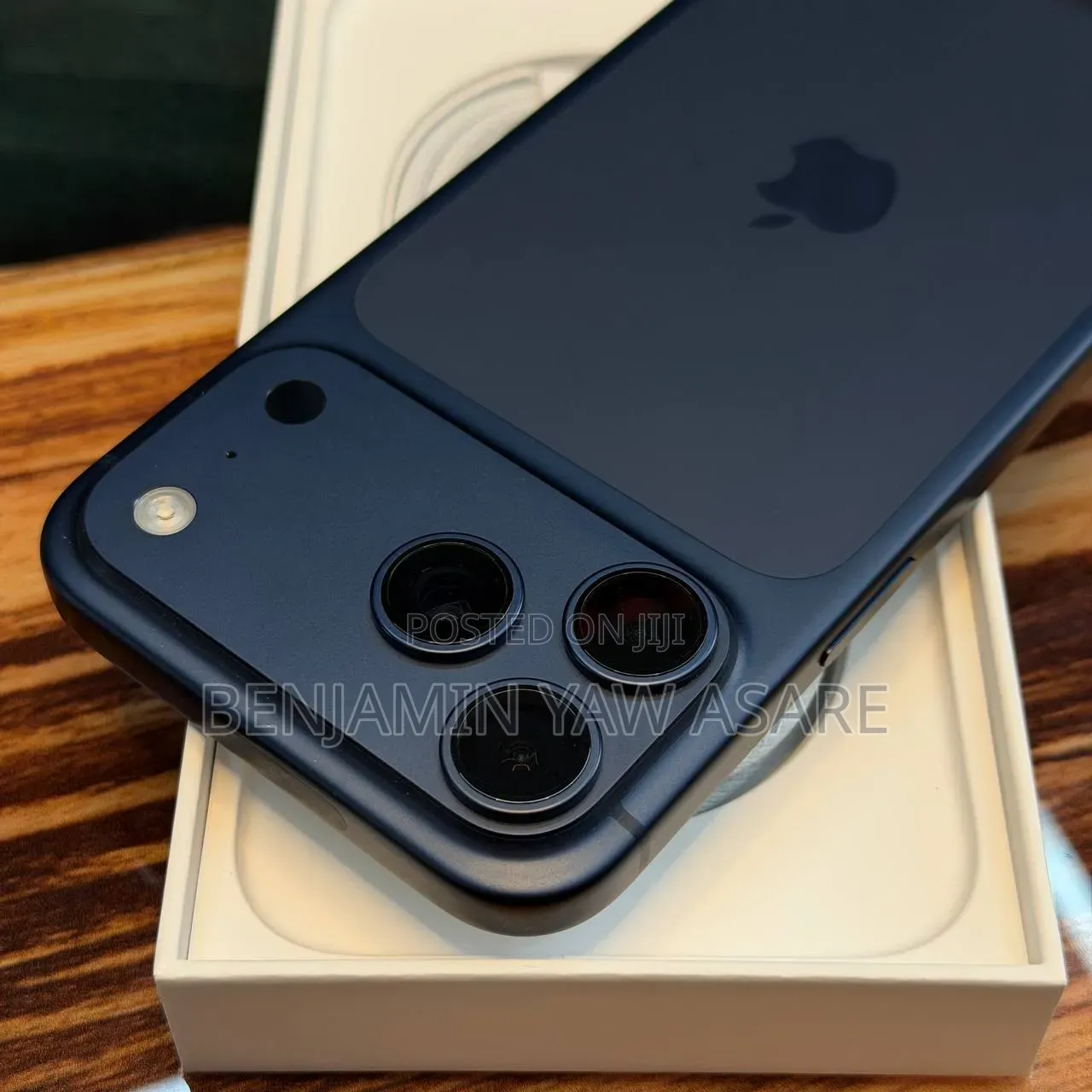 New Apple iPhone 17 Pro Max 256 GB Blue