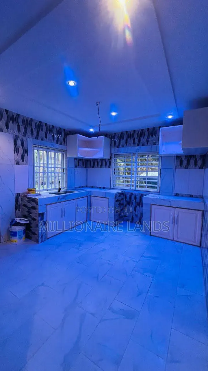 5bdrm House in Abease Amasaman,, Ga West Municipal for sale
