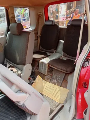 Toyota Sienta 2013 Red