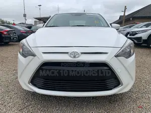 Toyota Yaris iA 1.5 FWD 2017 White