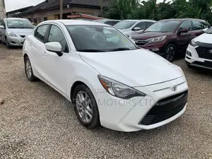 Toyota Yaris iA 1.5 FWD 2017 White