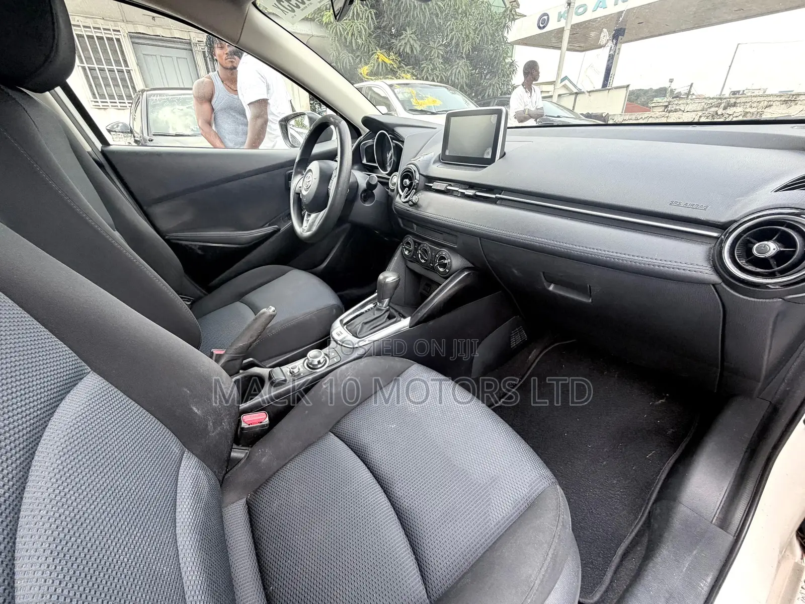 Toyota Yaris iA 1.5 FWD 2017 White