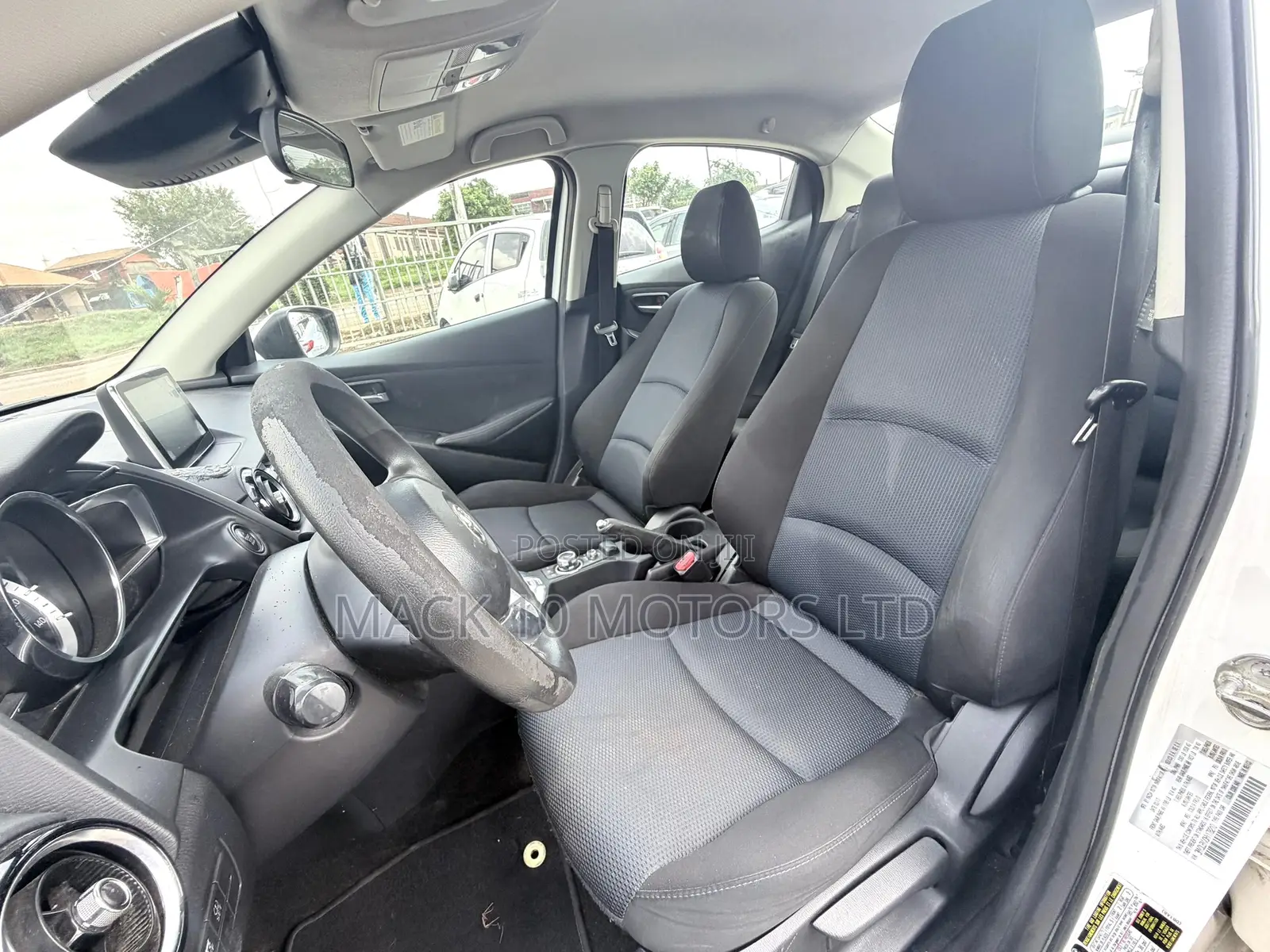 Toyota Yaris iA 1.5 FWD 2017 White