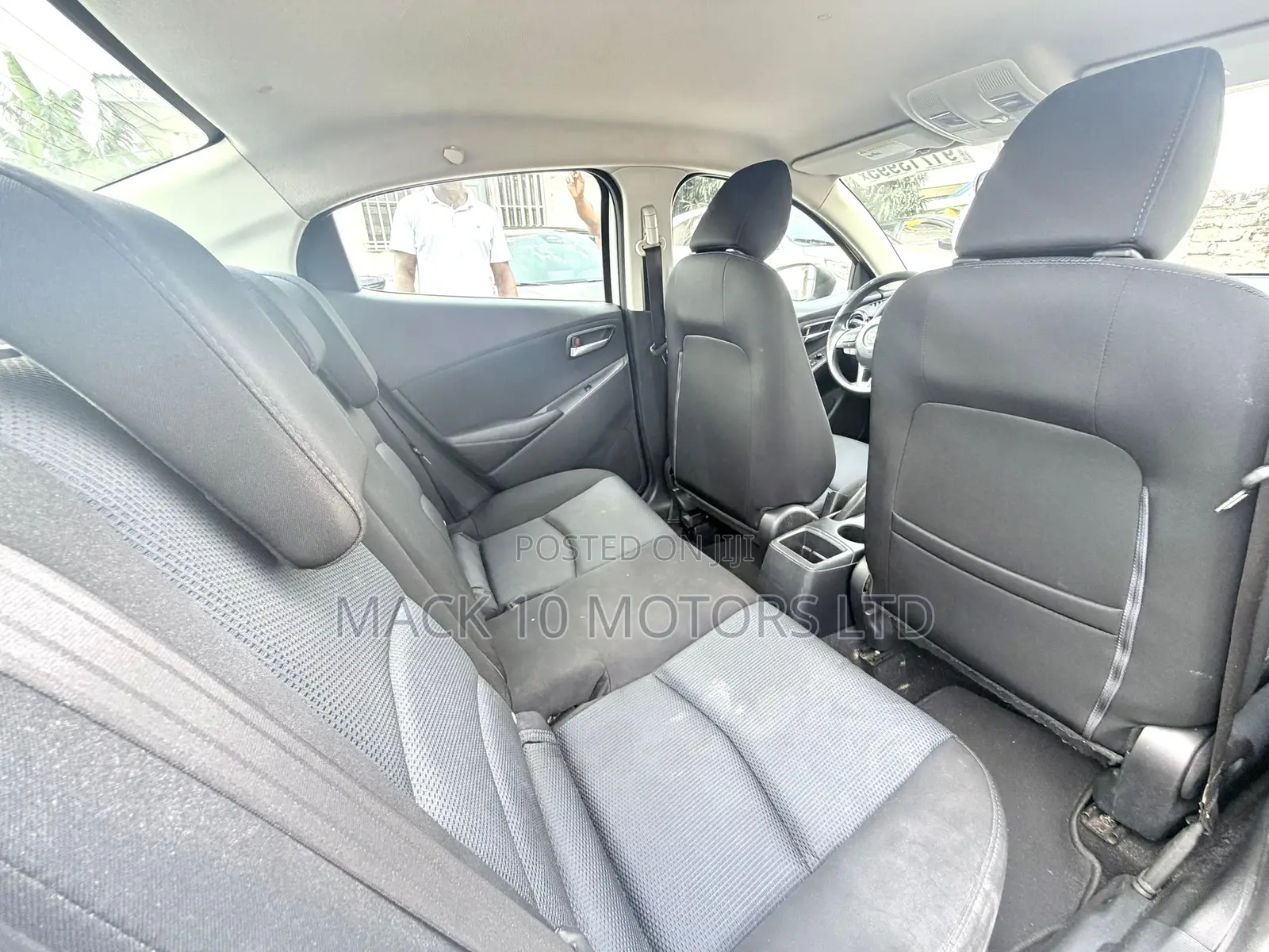 Toyota Yaris iA 1.5 FWD 2017 White