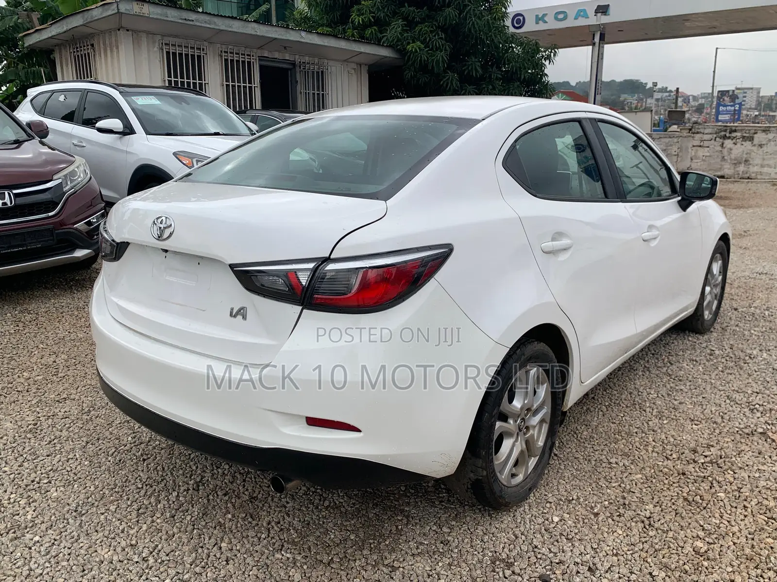 Toyota Yaris iA 1.5 FWD 2017 White