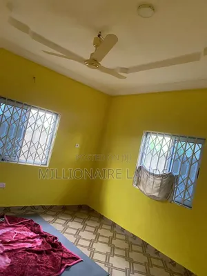 3bdrm House in Ablekuma Odumase, Ga West Municipal for sale