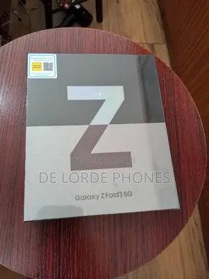 New Samsung Galaxy Z Fold 3 256 GB Black