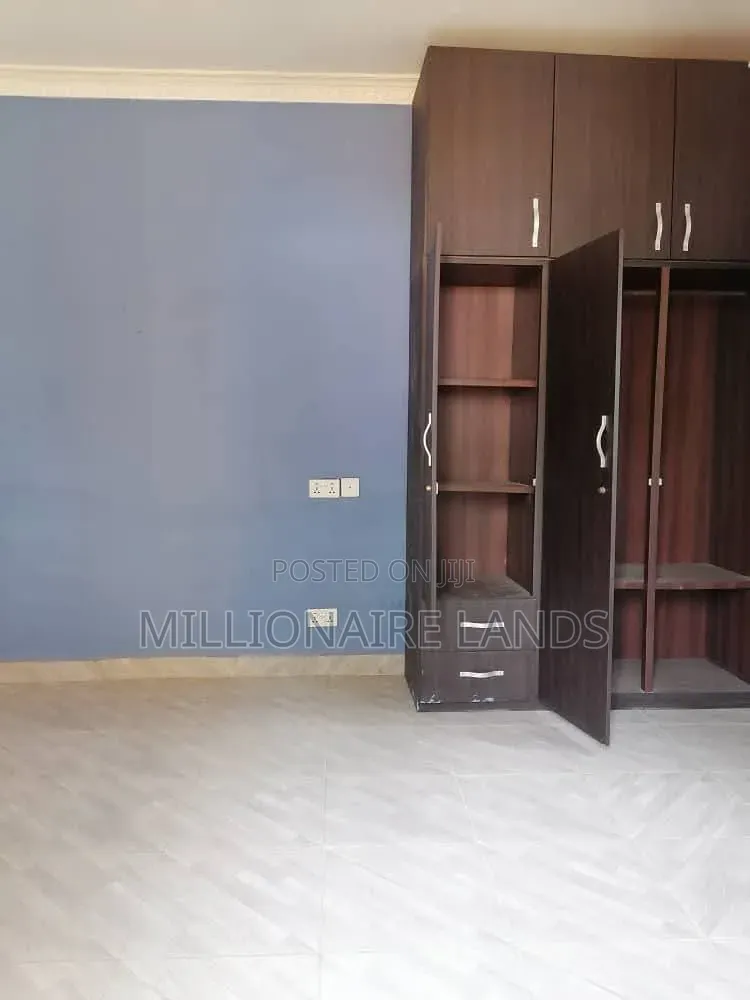 3bdrm House in Adjen Kotoku, Ga West Municipal for sale