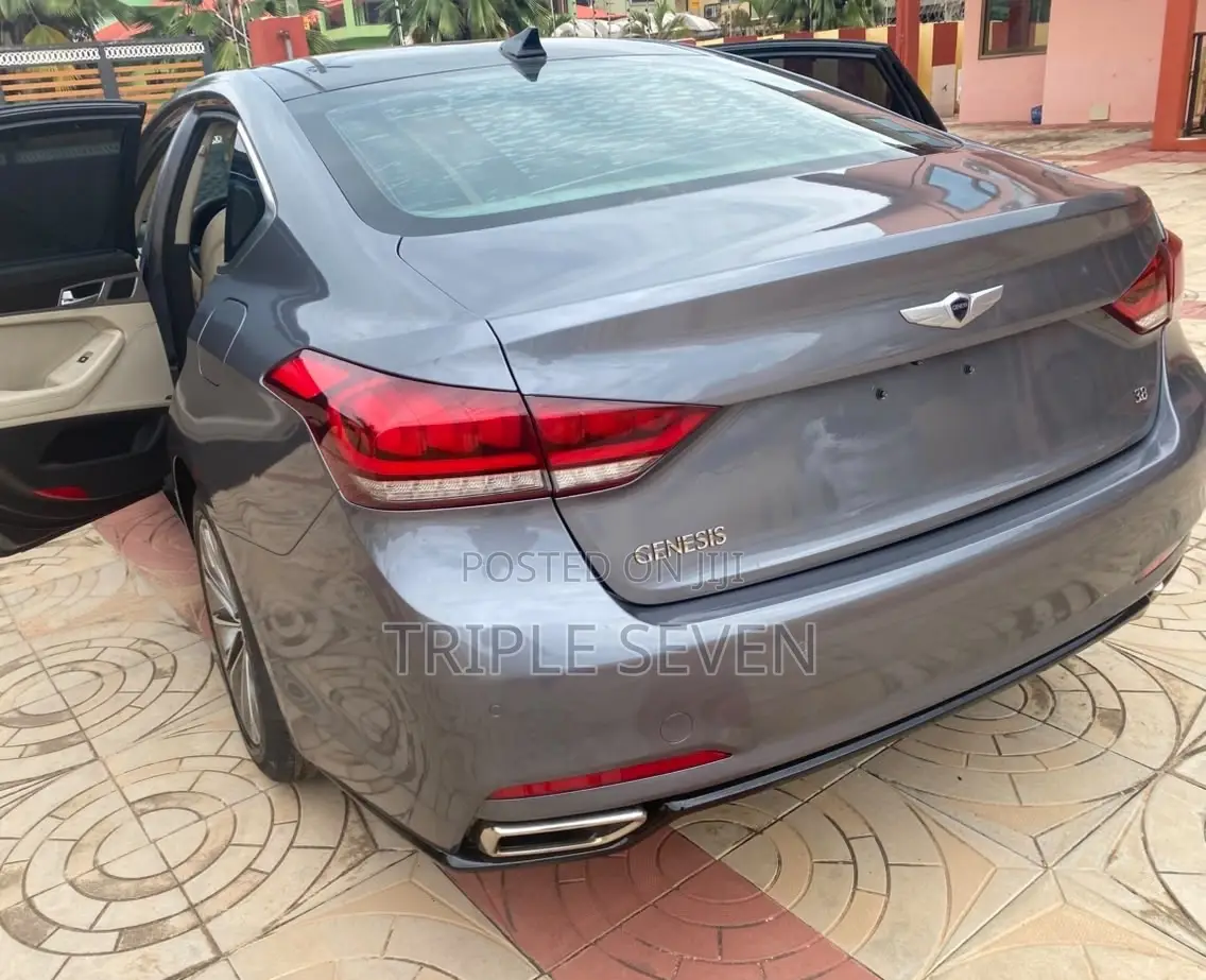 Hyundai Genesis 2015 Gray