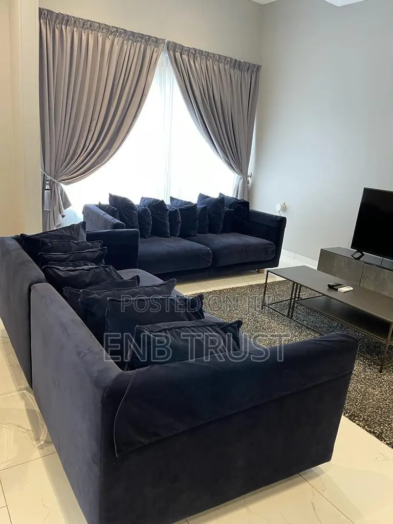 Furnished 4bdrm Townhouse / Terrace in East Legon, A&C Mall Area