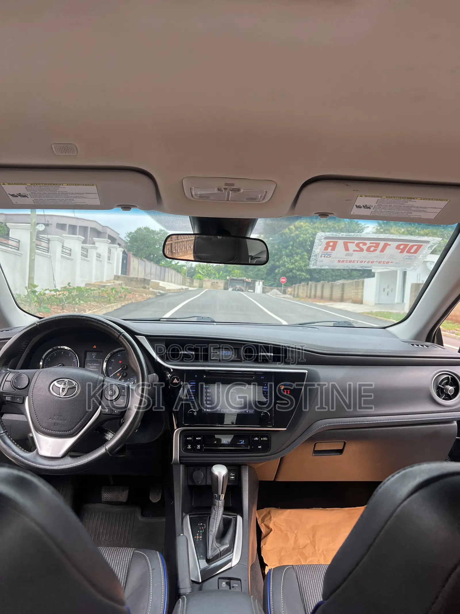 Toyota Corolla SE (1.8L 4cyl 6M) 2019 Black