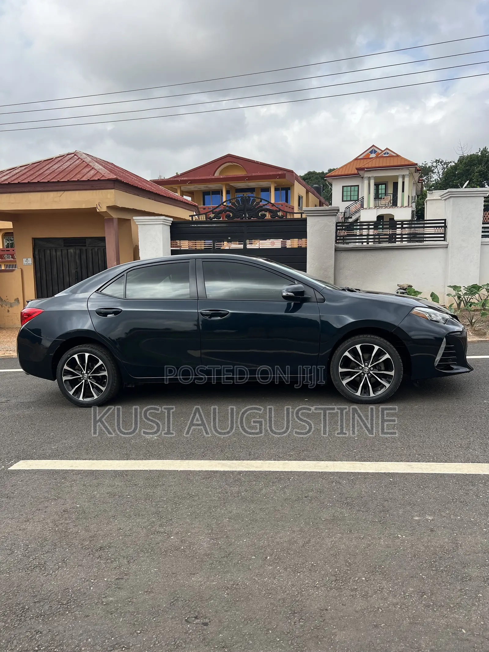 Toyota Corolla SE (1.8L 4cyl 6M) 2019 Black