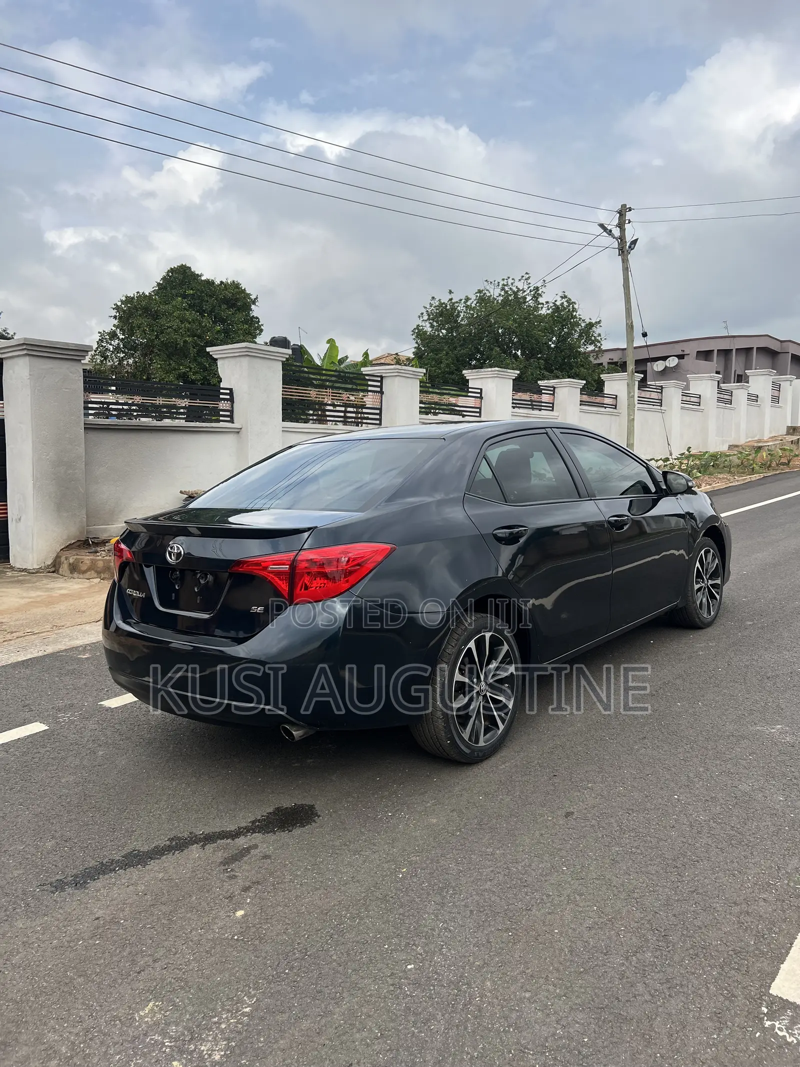 Toyota Corolla SE (1.8L 4cyl 6M) 2019 Black