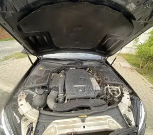 Mercedes-Benz C300 2016 Black