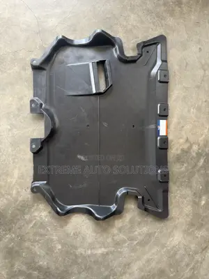Mercedes Benz W204/W205 C250/C300 Engine Cover