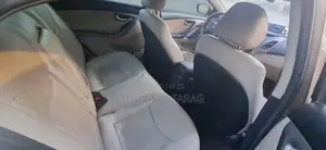Hyundai Elantra SE 4dr Sedan (1.8L 4cyl 6M) 2014 Brown